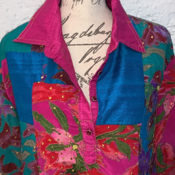 🦋OOAK Rainbow Patchwork Silk Embellished Tunic Top - Picture 5 of 16